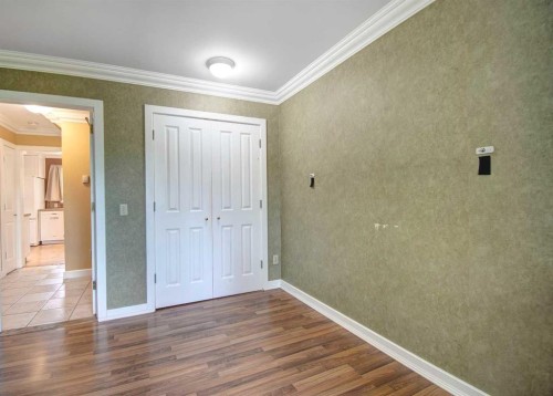 294 Southampton Drive Sw, Calgary, AB - Indoor Photo Showing Other Room