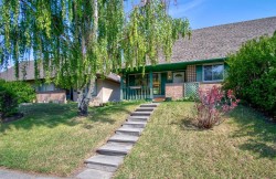 294 Southampton Drive SW Calgary, AB T2W 0V8