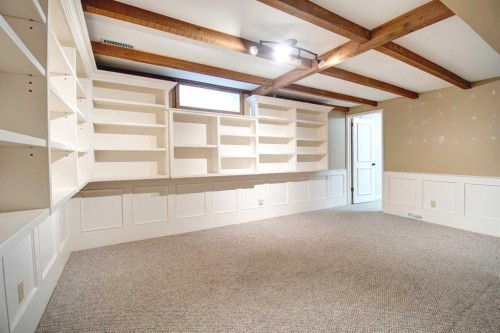 294 Southampton Drive Sw, Calgary, AB - Indoor Photo Showing Other Room