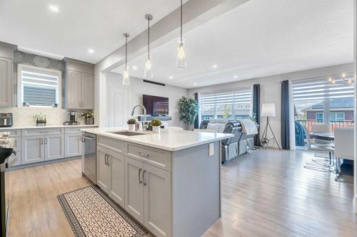 19 Crestbrook Link Sw, Calgary, AB 