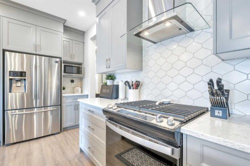 19 Crestbrook Link Sw, Calgary, AB 