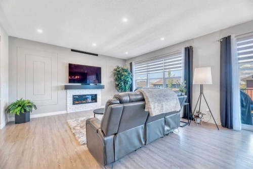19 Crestbrook Link Sw, Calgary, AB 