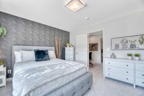 19 Crestbrook Link Sw, Calgary, AB 