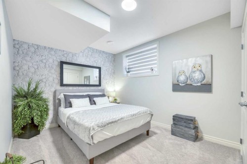 19 Crestbrook Link Sw, Calgary, AB 