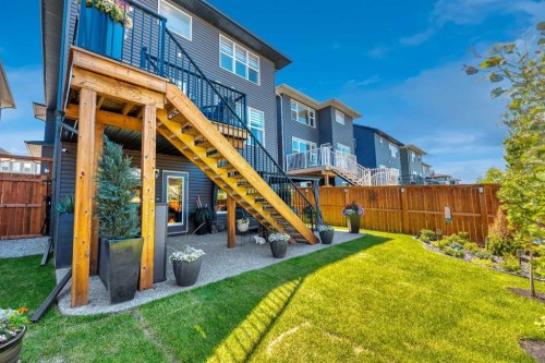 19 Crestbrook Link Sw, Calgary, AB 