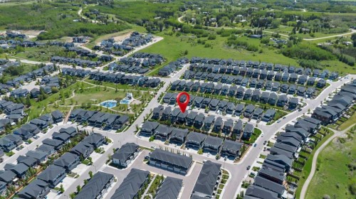 19 Crestbrook Link Sw, Calgary, AB 