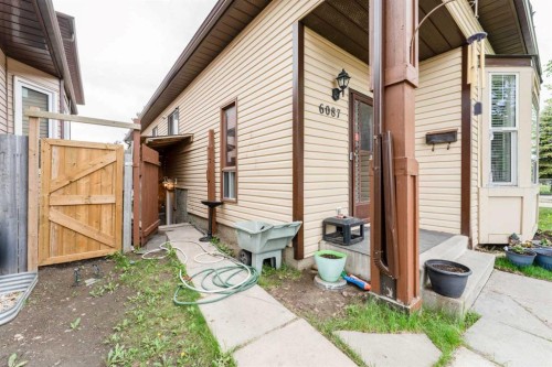 6087 Martingrove Road Ne, Calgary, AB 