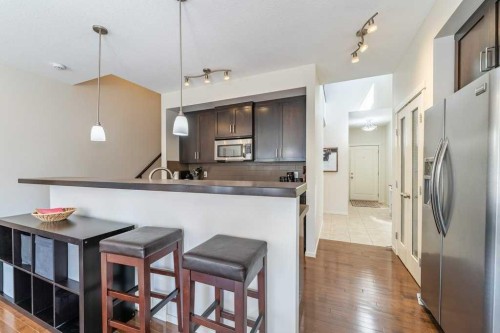 13 Mahogany Terrace Se, Calgary, AB - Indoor Photo Showing Kitchen