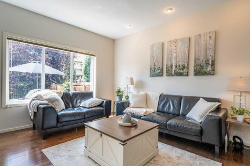 13 Mahogany Terrace Se, Calgary, AB - Indoor Photo Showing Living Room