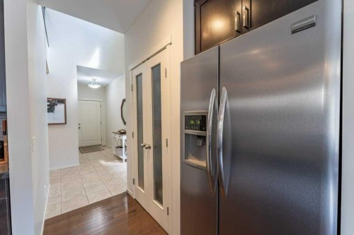 13 Mahogany Terrace Se, Calgary, AB - Indoor Photo Showing Other Room