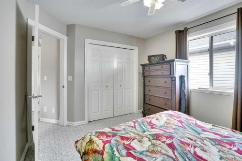 251 Lakeview Cove, Chestermere, AB - Indoor Photo Showing Bedroom