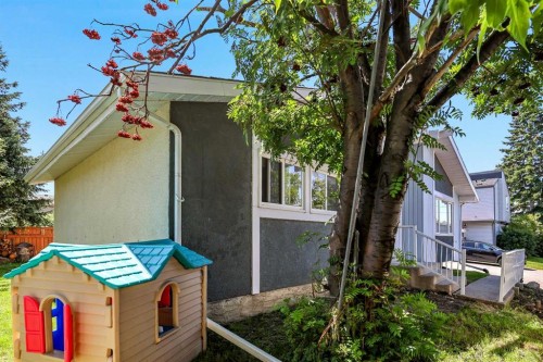 309 Olympia Drive Se, Calgary, AB 