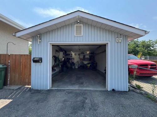 309 Olympia Drive Se, Calgary, AB 