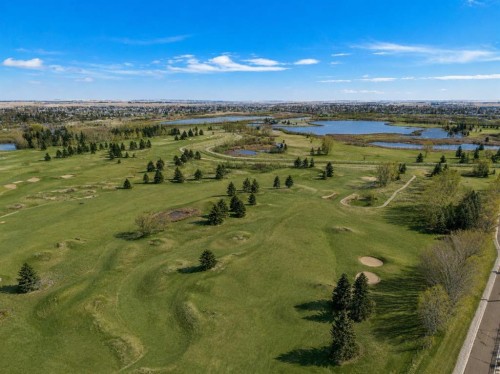 1205 Hillcrest Manor Estates, Strathmore, AB 
