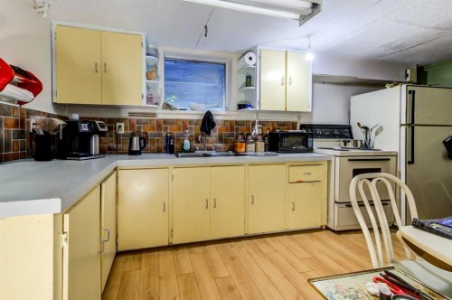 6417 112 Avenue, Edmonton, AB 