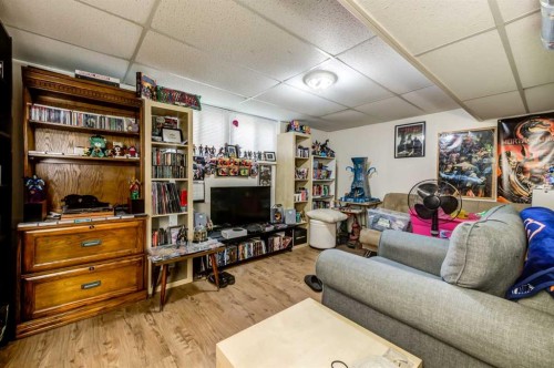 6417 112 Avenue, Edmonton, AB 