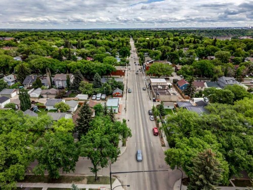 6417 112 Avenue, Edmonton, AB 