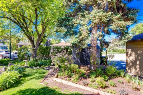2826 1 Avenue Nw, Calgary, AB 