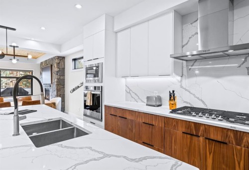 1-826 7Th Street, Canmore, AB - Indoor Photo Showing Kitchen With Double Sink