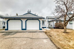 11-33 Stonegate Drive NWAirdrie, AB T4B 2V6