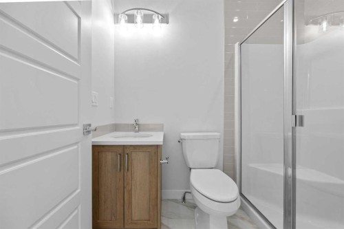 2112 152 Avenue Nw, Calgary, AB - Indoor Photo Showing Bathroom