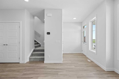 2112 152 Avenue Nw, Calgary, AB - Indoor Photo Showing Other Room