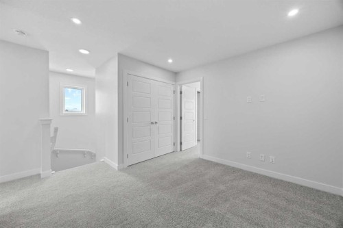 2112 152 Avenue Nw, Calgary, AB - Indoor Photo Showing Other Room