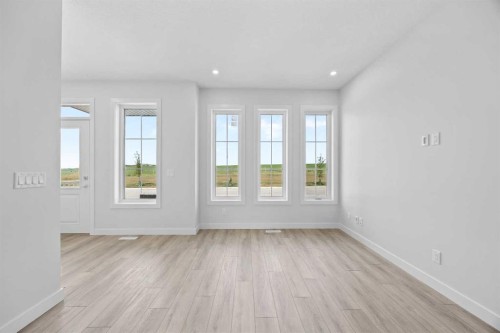 2112 152 Avenue Nw, Calgary, AB - Indoor Photo Showing Other Room
