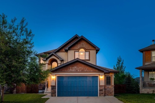 35 Tremblant Point Sw, Calgary, AB 