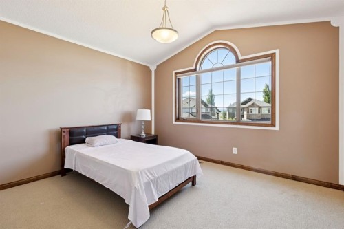 35 Tremblant Point Sw, Calgary, AB 