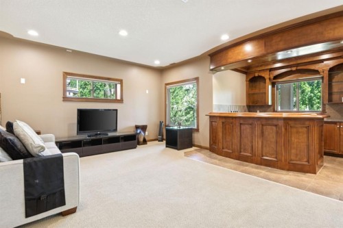 35 Tremblant Point Sw, Calgary, AB 