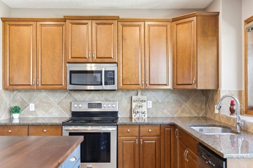 35 Tremblant Point Sw, Calgary, AB 