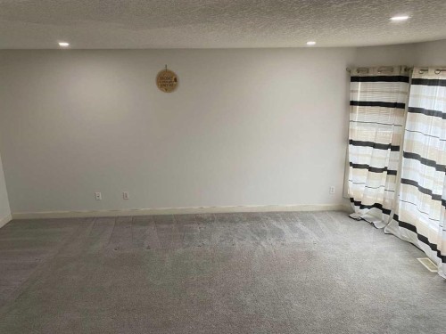 210 Saddlebrook Way Ne, Calgary, AB 