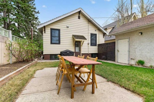 924 7A Street Nw, Calgary, AB - Outdoor With Exterior