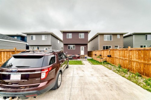 226 Chelsea Heath, Chestermere, AB 