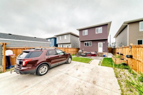 226 Chelsea Heath, Chestermere, AB 