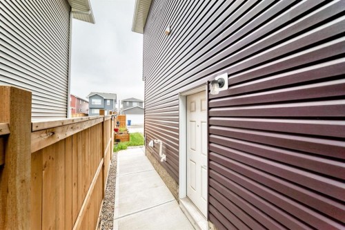 226 Chelsea Heath, Chestermere, AB 