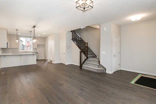 504 Kitstone Gate, Carstairs, AB - Indoor Photo Showing Kitchen