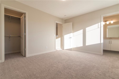 504 Kitstone Gate, Carstairs, AB - Indoor Photo Showing Other Room