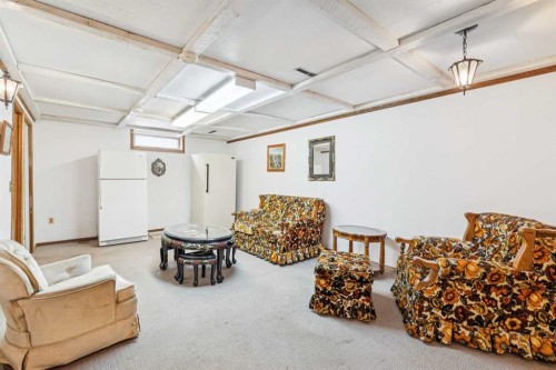 5036 Vallance Crescent Nw, Calgary, AB 