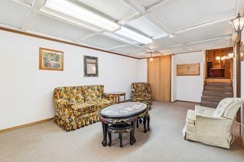 5036 Vallance Crescent Nw, Calgary, AB 