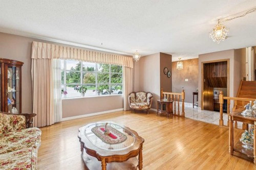 5036 Vallance Crescent Nw, Calgary, AB 