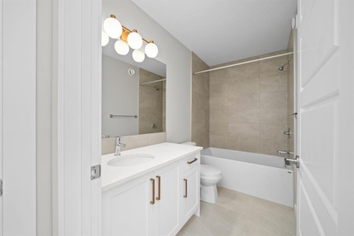 118 Sora Gardens Se, Calgary, AB 