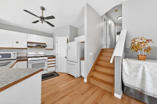 391 Country Hills Place Nw, Calgary, AB 