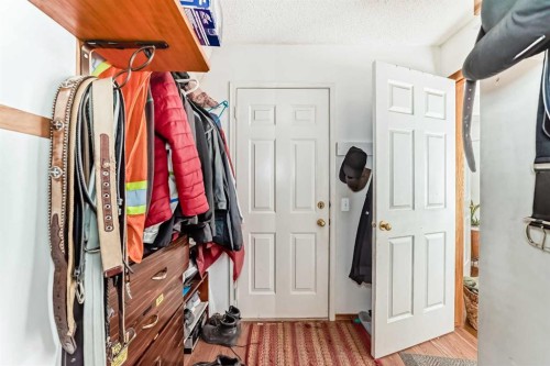 182 Somerglen Road Sw, Calgary, AB 