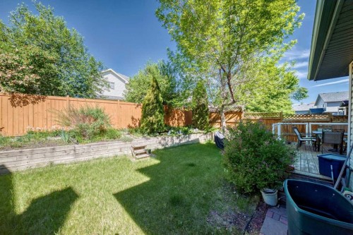182 Somerglen Road Sw, Calgary, AB 