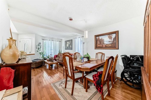 182 Somerglen Road Sw, Calgary, AB 