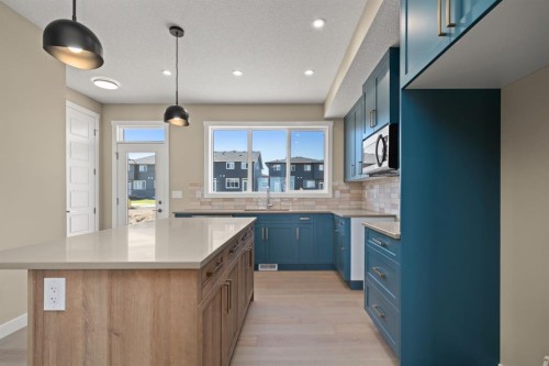 676 Sora Boulevard Se, Calgary, AB 