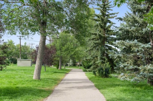 512-1507 Centre A Street Ne, Calgary, AB 
