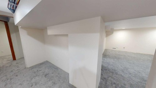 60 Sunmeadows Court Se, Calgary, AB - Indoor Photo Showing Other Room